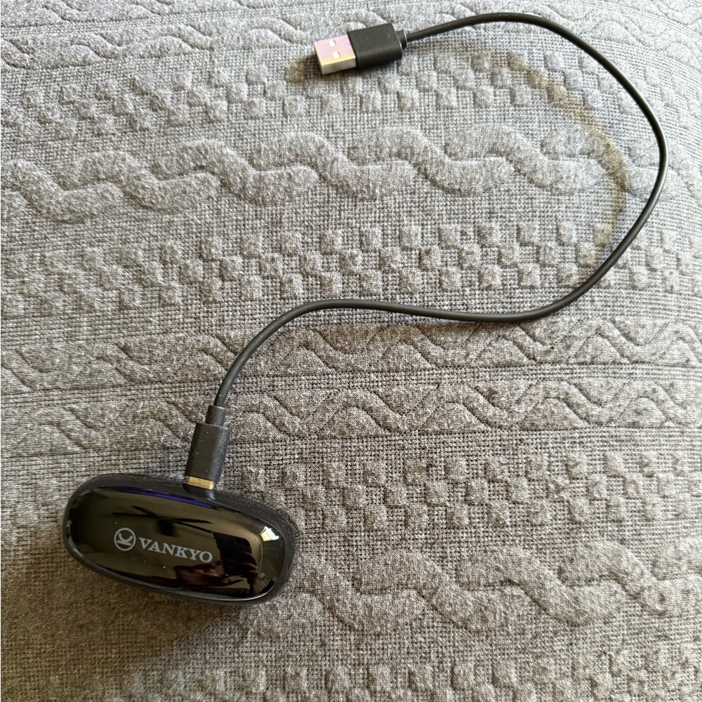 Wireless Black Earbuds - Picture 3 of 4
